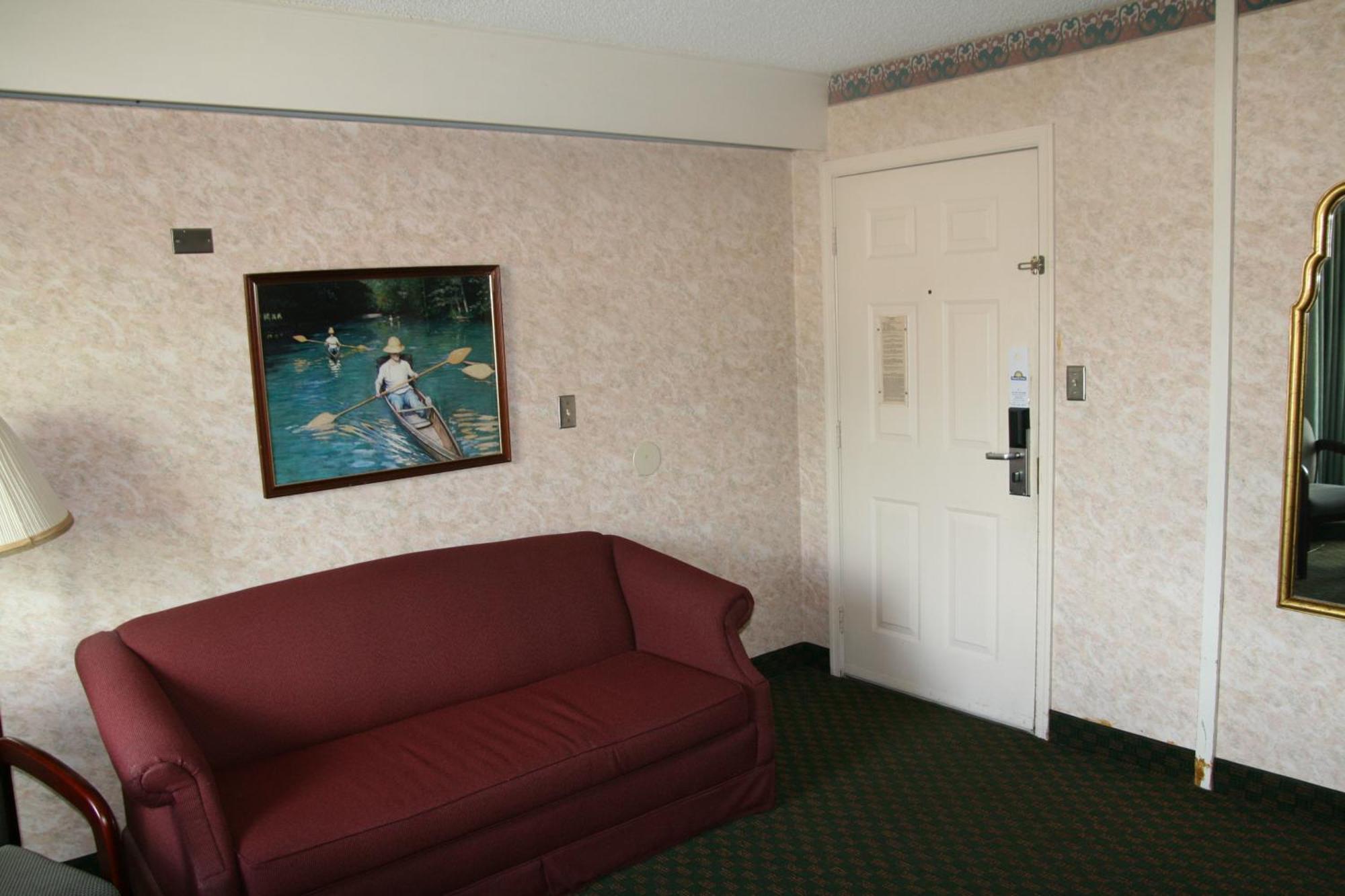 Days Inn By Wyndham Petersburg/South Fort Lee Exterior photo